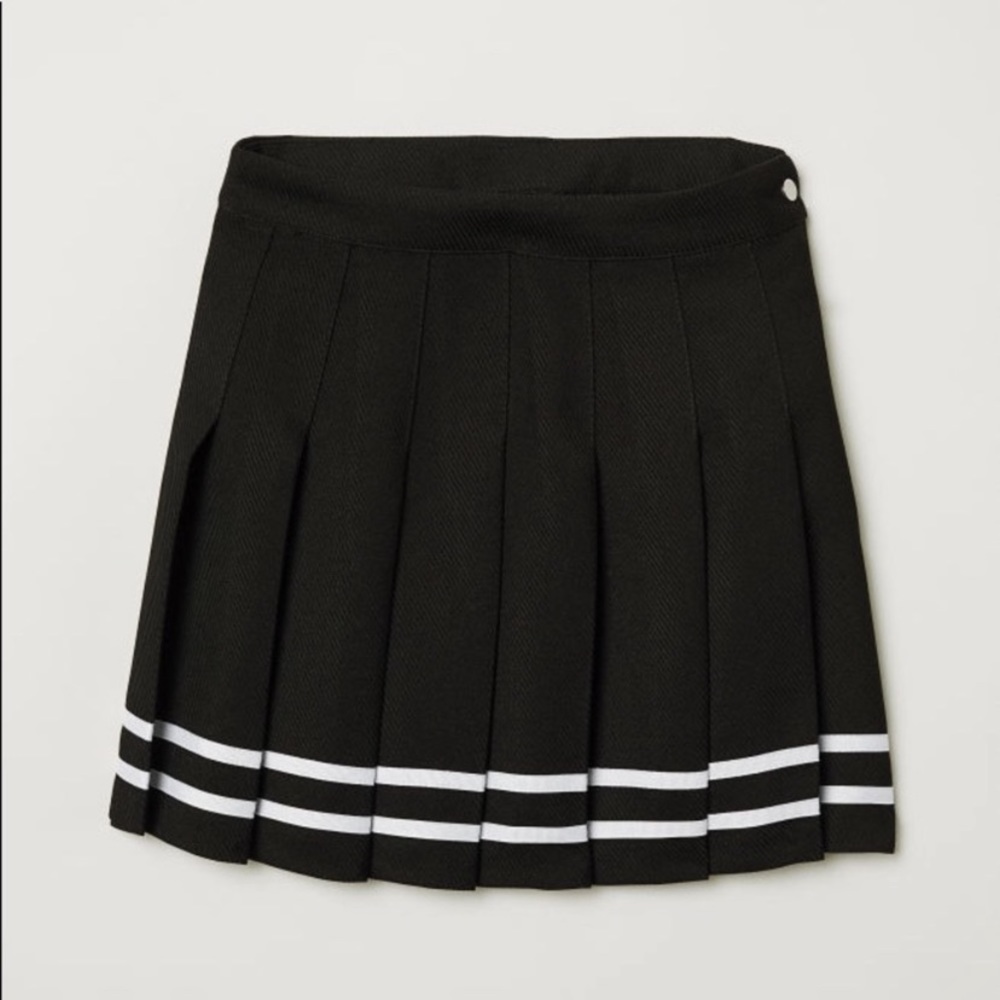 Pleated skirt